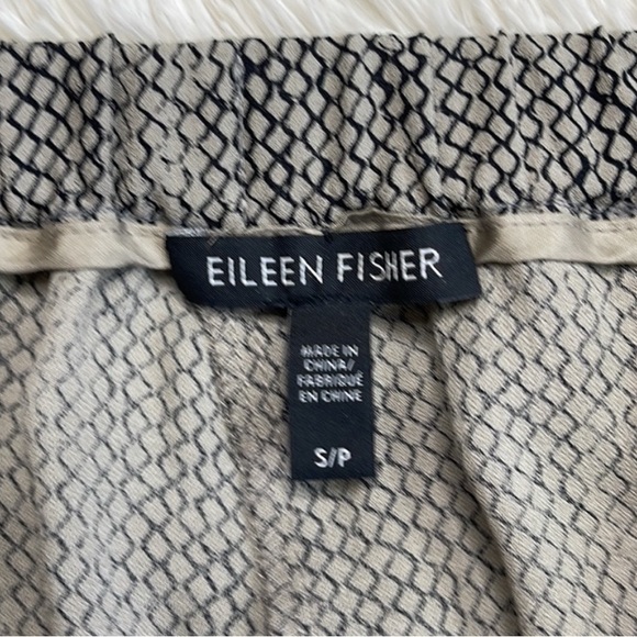 Eileen Fisher Elegant Black and cream chainette-print silk slouchy Pants - Picture 8 of 8